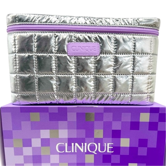 Clinique Silver Metallic Quilted Large Cosmetics Bag /  Train Case - Picture 1 of 12